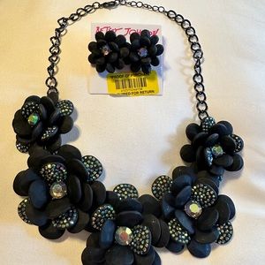 ✨SOLD✨Betsey Johnson Set